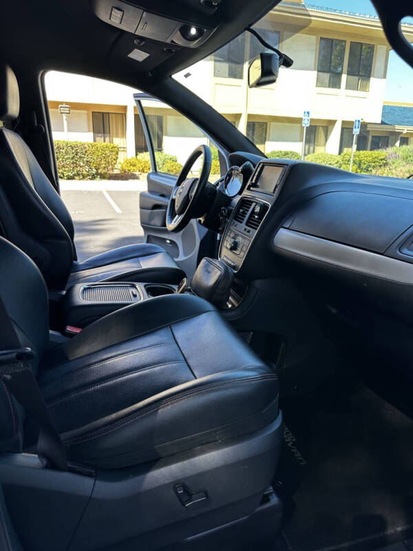 2017 Dodge Grand Caravan GT