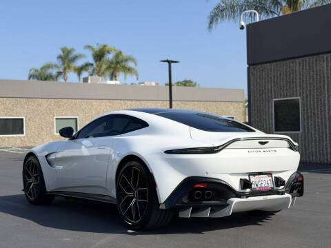 2022 Aston Martin Vantage