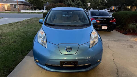 2011 Nissan LEAF SL