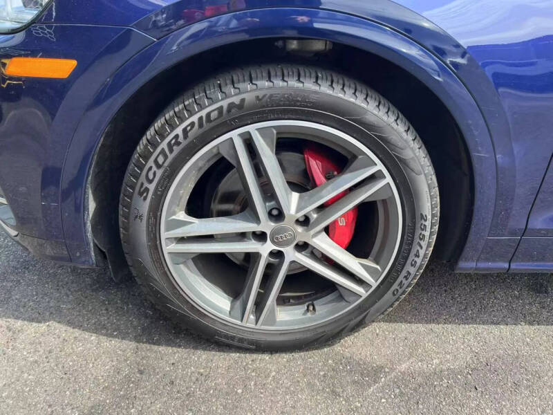 2019 Audi SQ5 3.0T quattro Premium Plus