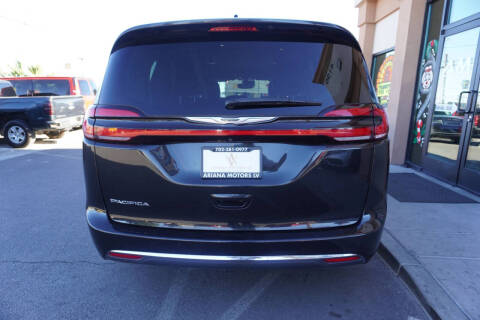 2022 Chrysler Pacifica Touring L