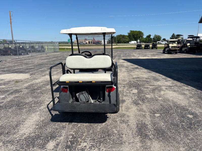 2012 Club Car Precedent