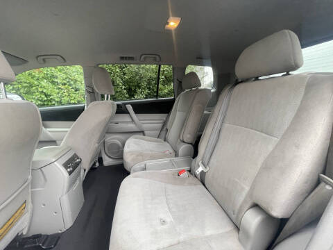 2013 Toyota Highlander Plus