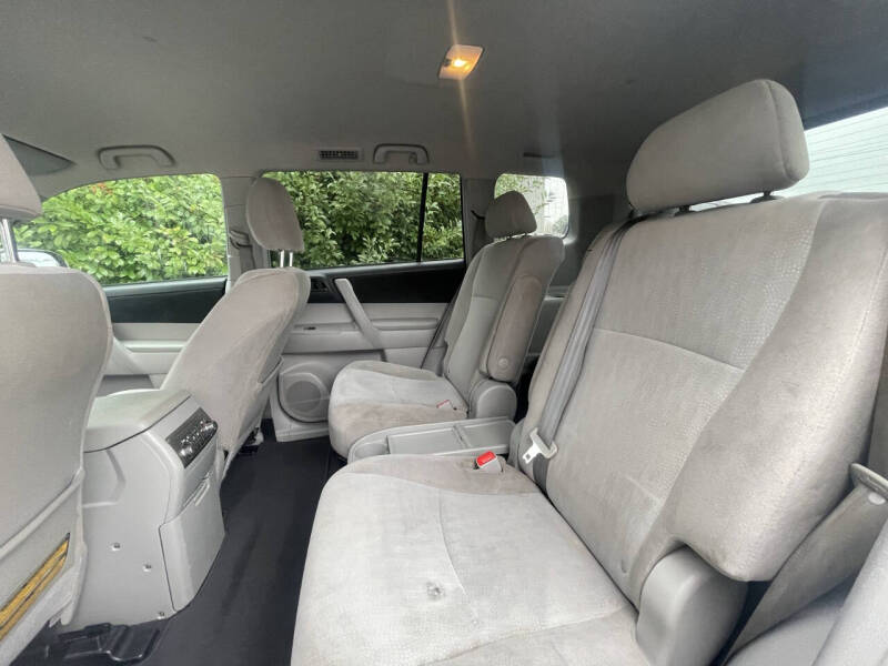 2013 Toyota Highlander Plus