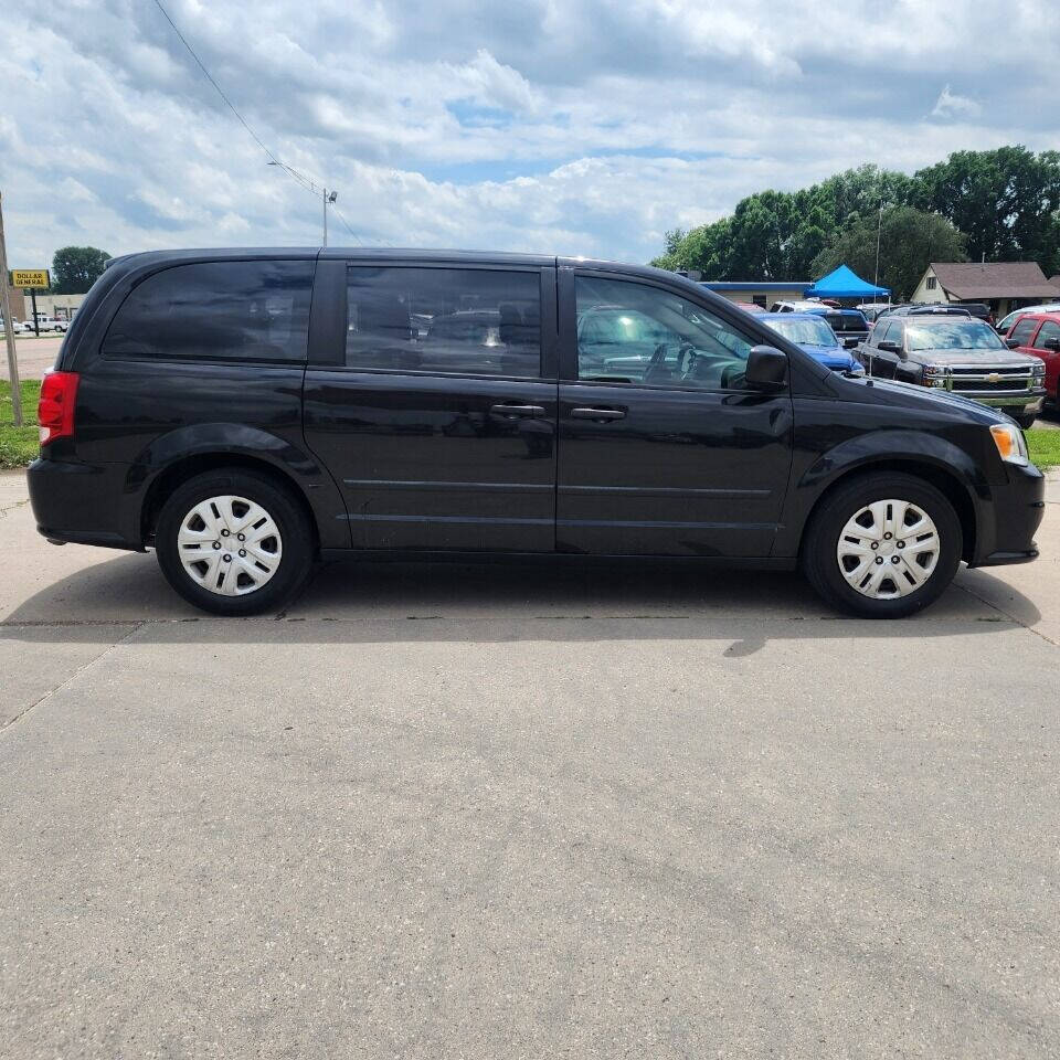 2016 Dodge Grand Caravan for sale at Dakota Auto Inc in Dakota City, NE