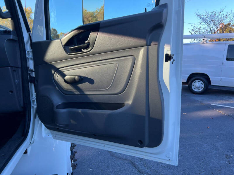 2020 International MV607