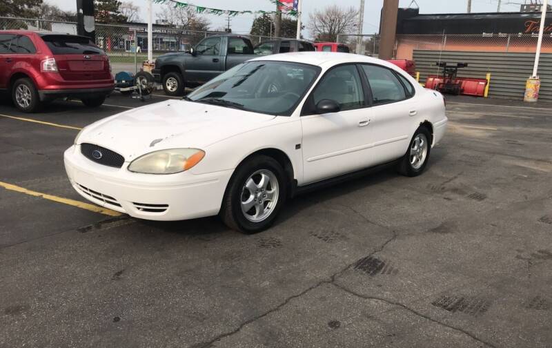 2004 Ford Taurus for sale at Xpress Auto Sales in Roseville MI