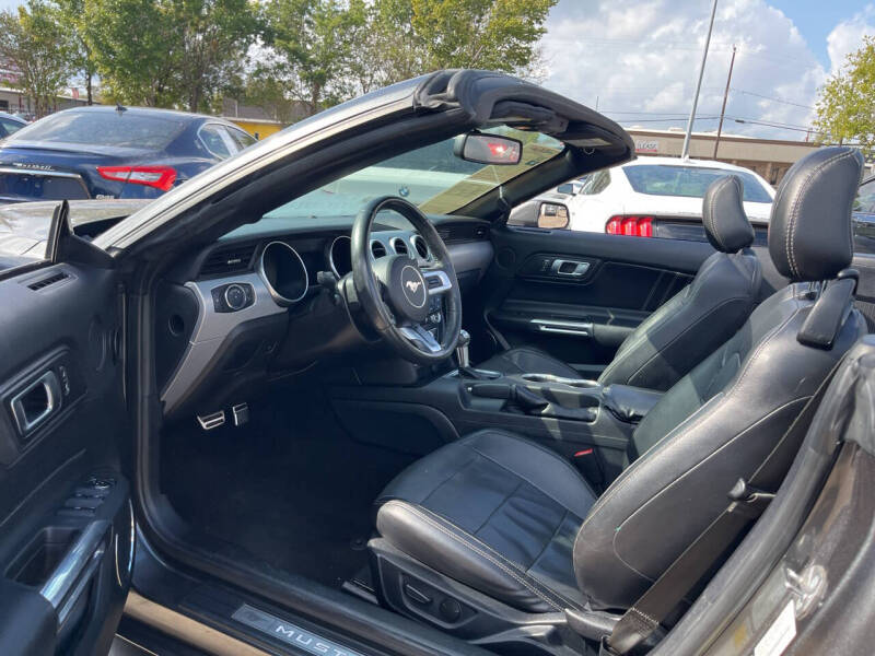 2020 Ford Mustang EcoBoost Premium