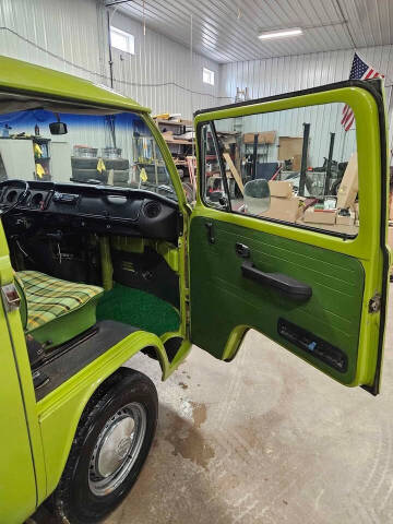 1977 Volkswagen Bus