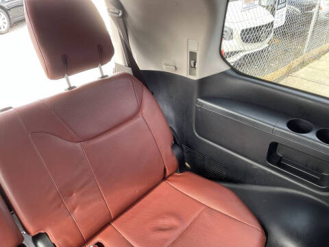 2018 Lexus LX 570 Three-Row