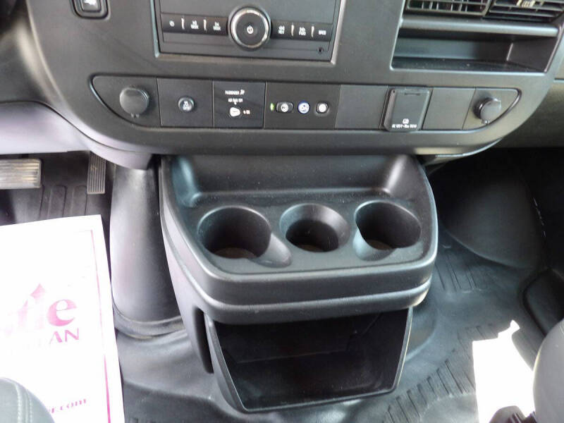 2023 Chevrolet Express 3500