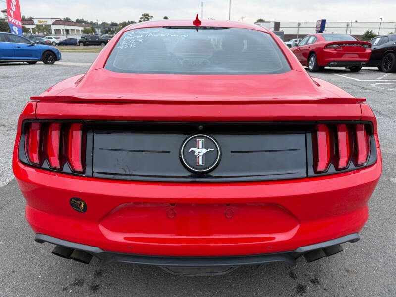 2022 Ford Mustang EcoBoost