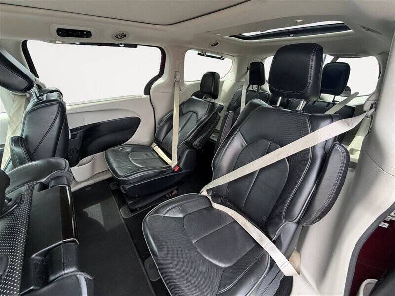 2018 Chrysler Pacifica Hybrid Limited