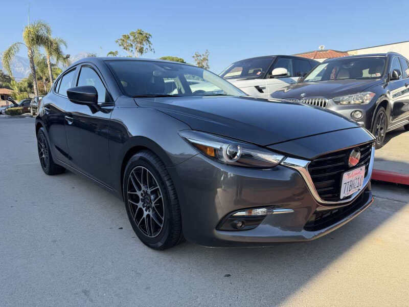 2017 Mazda MAZDA3 Grand Touring