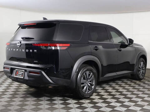 2024 Nissan Pathfinder S