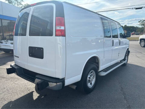 2024 Chevrolet Express 2500