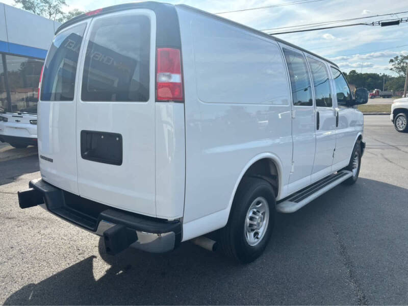 2024 Chevrolet Express 2500