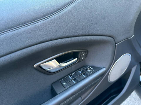 2017 Land Rover Range Rover Evoque SE