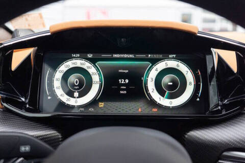 2025 Aston Martin Vantage