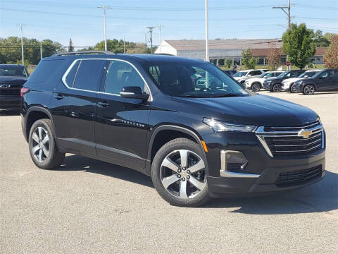 2023 Chevrolet Traverse for sale at Betten Baker Preowned Center in Twin Lake MI