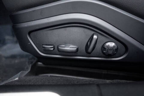 2025 Porsche Panamera 4