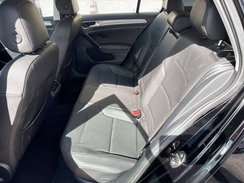 2015 Volkswagen Golf TSI S