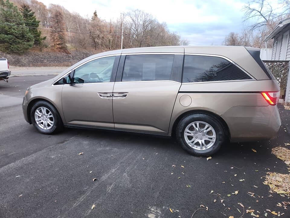 2013 Honda Odyssey for sale at B&J AUTO SALES in Rensselaer, NY