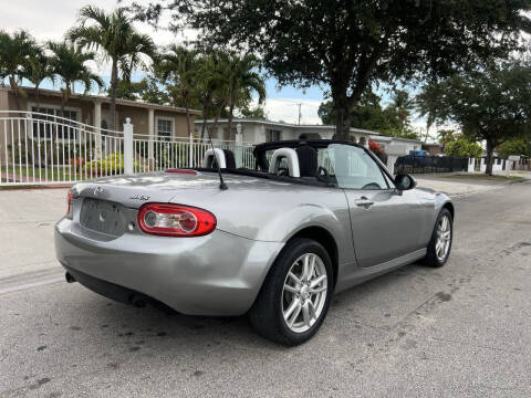 2011 Mazda MX-5 Miata Sport