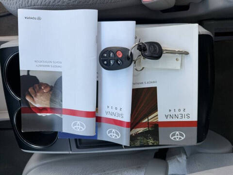 2014 Toyota Sienna