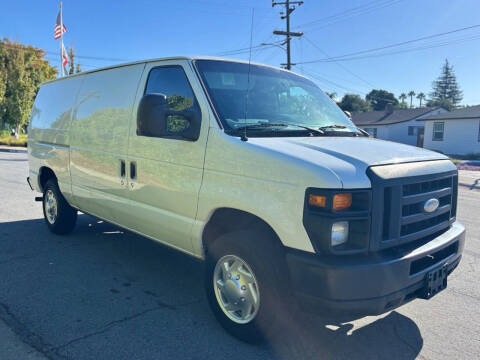 2014 Ford E-Series E-150