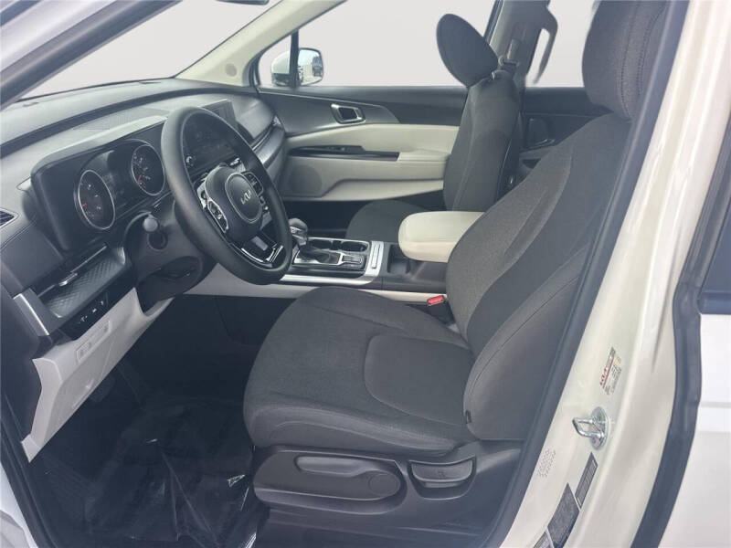 2023 Kia Carnival