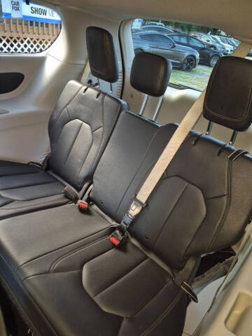 2020 Chrysler Pacifica Touring L