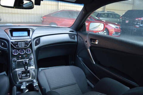 2014 Hyundai Genesis Coupe 2.0T R-Spec