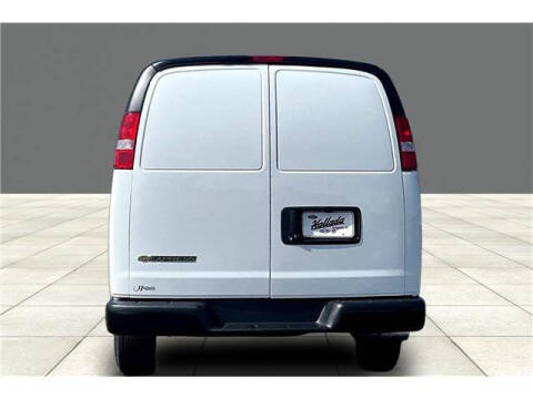 2026 Chevrolet Express 2500