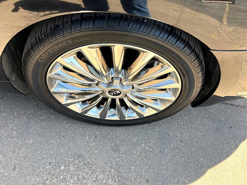 2015 Kia K900 Luxury