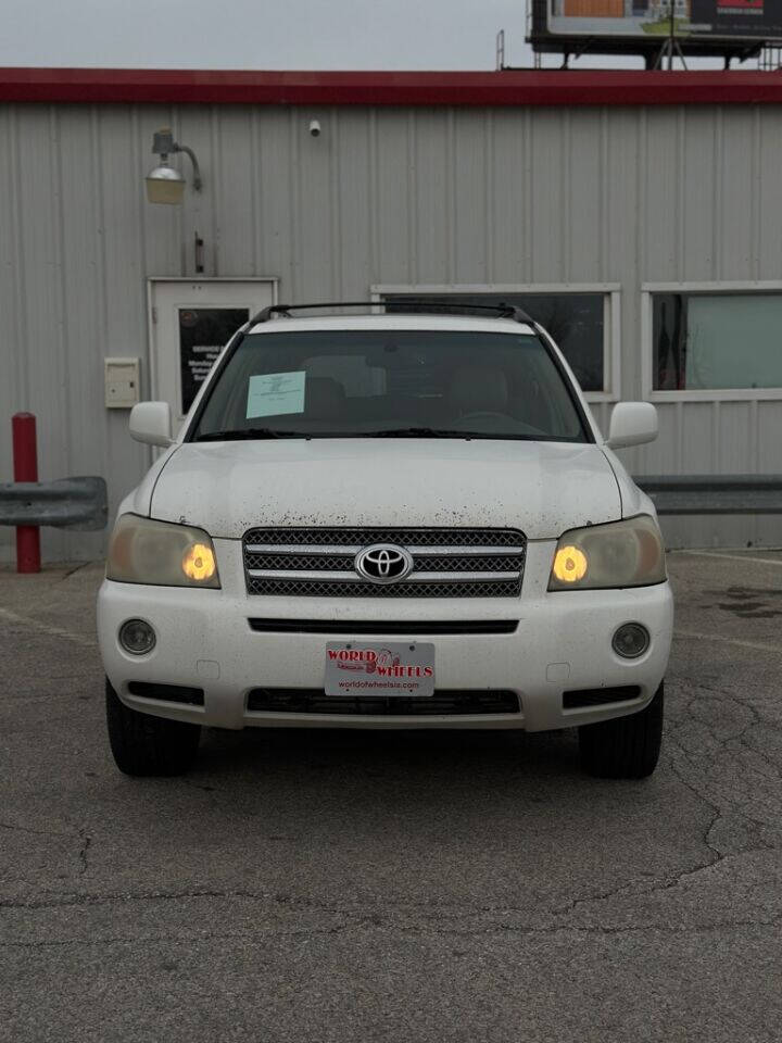 2006 Toyota Highlander Hybrid for sale at World of Wheels in Des Moines, IA