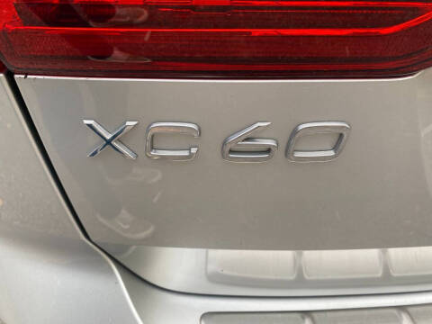 2018 Volvo XC60 T5 Momentum