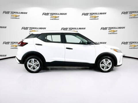2023 Nissan Kicks S