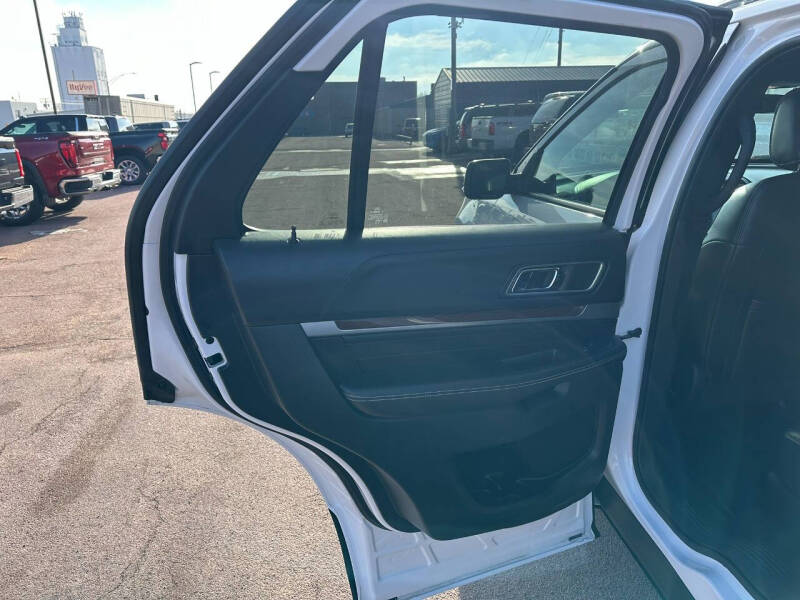 2018 Ford Explorer Platinum