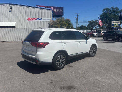 2016 Mitsubishi Outlander ES