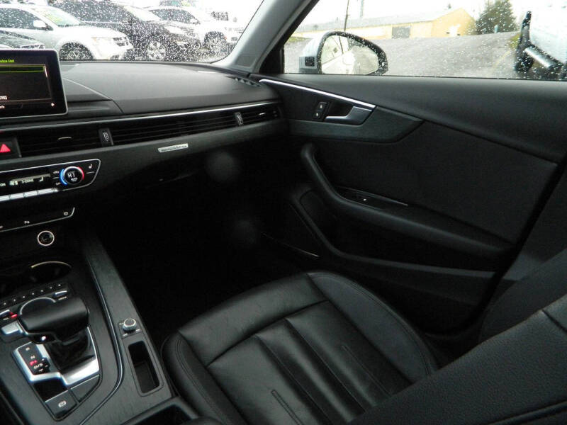 2017 Audi A4 2.0T quattro Premium Plus