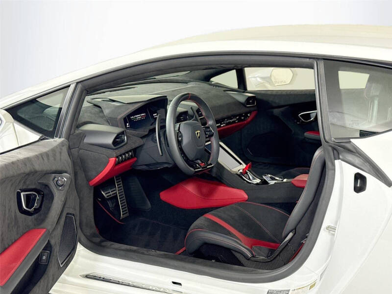 2024 Lamborghini Huracan Tecnica