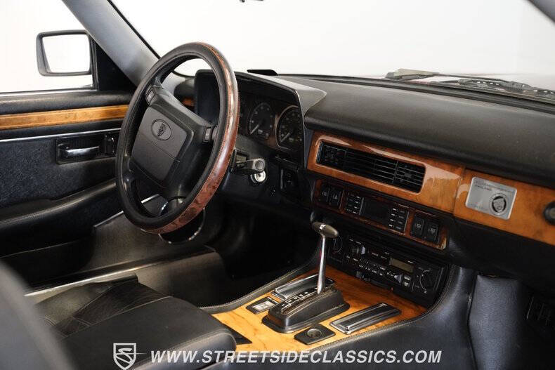 1992 Jaguar XJ-Series XJS