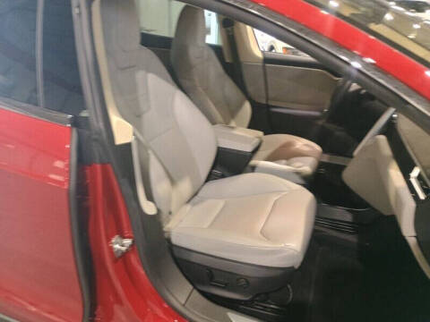 2016 Tesla Model S 70