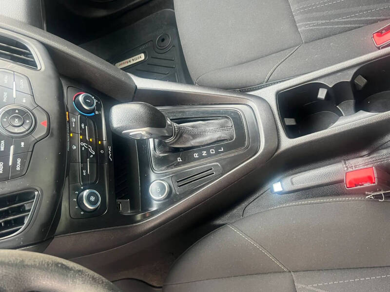2017 Ford Focus S