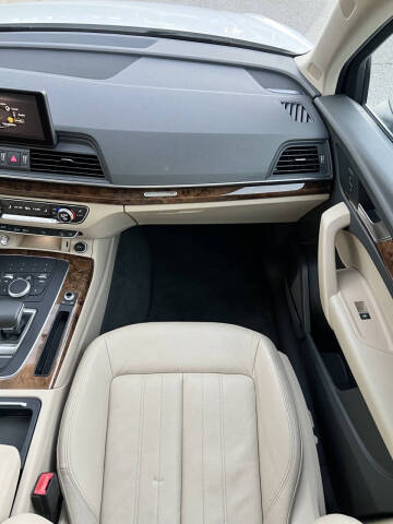 2018 Audi Q5 2.0T quattro Premium Plus