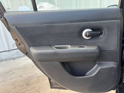 2011 Nissan Versa 1.8 S