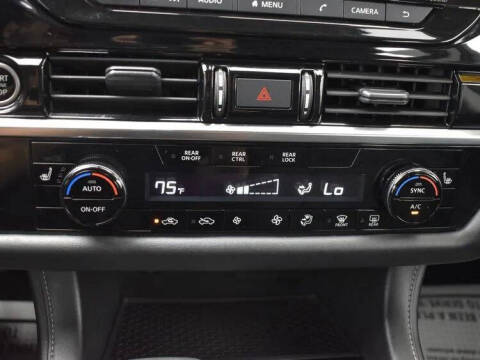 2023 Nissan Pathfinder SV