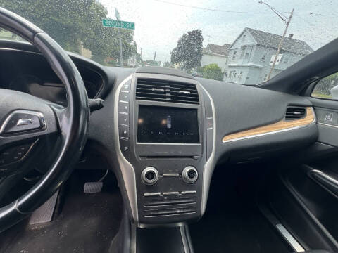 2016 Lincoln MKC Select