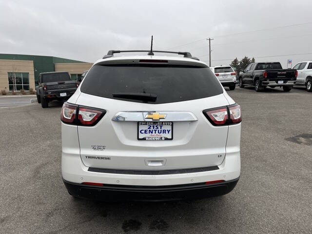 2017 Chevrolet Traverse LT